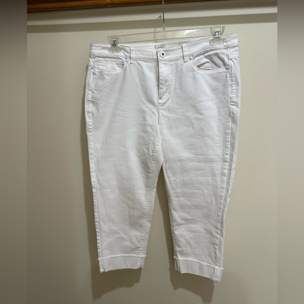 J Jill size 14P Authentic Fit white cropped jeans, worn 2 times, very good cond